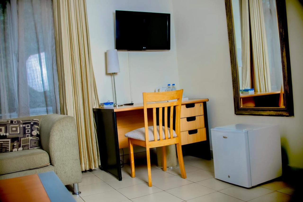 One Click Hotel Kigali Eksteriør bilde