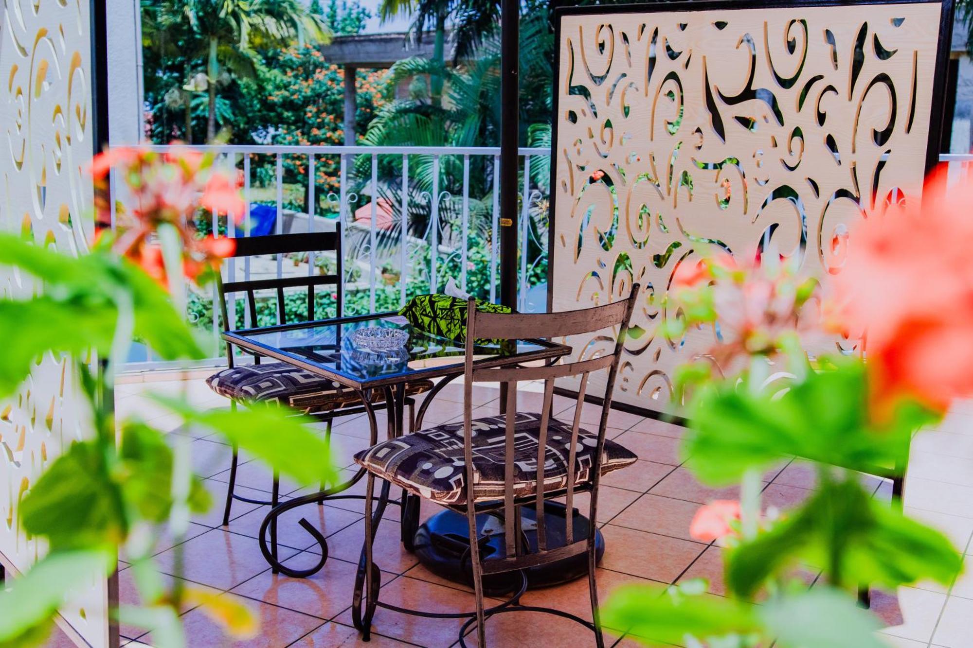 One Click Hotel Kigali Eksteriør bilde