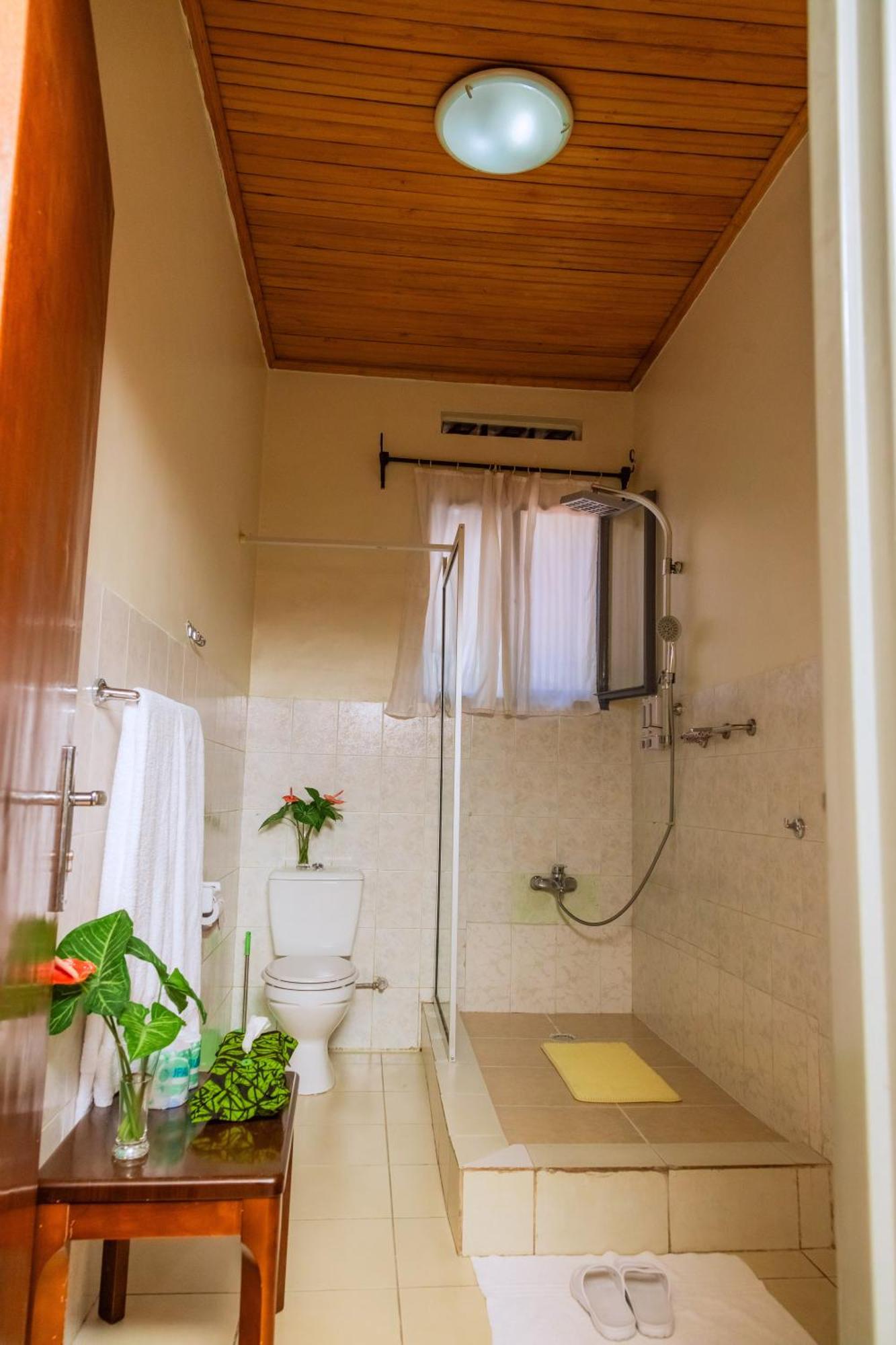 One Click Hotel Kigali Eksteriør bilde